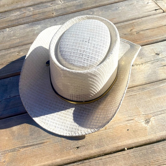 Cowboy hat 🤠 - Picture 1 of 3